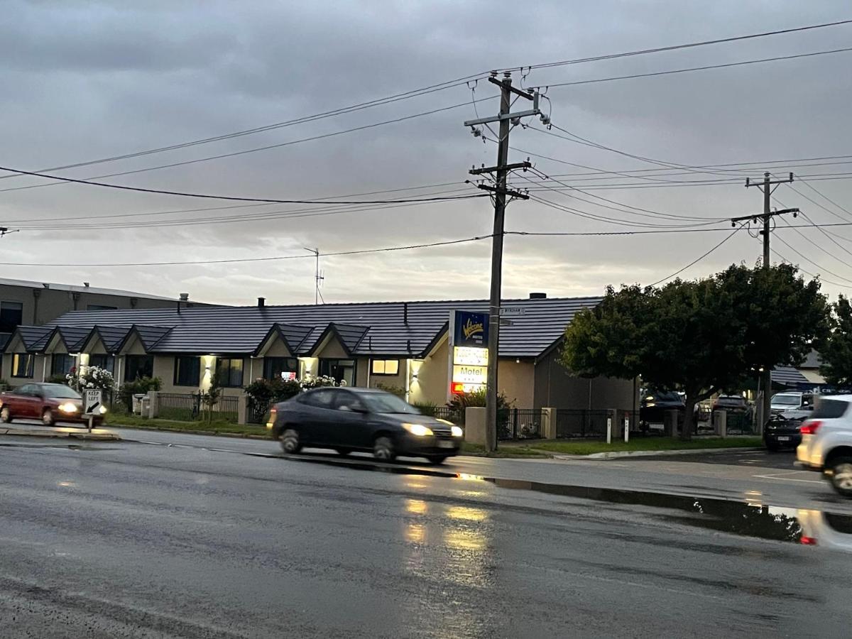 Shepparton Motor Inn Tudor House Motel Ngoại thất bức ảnh