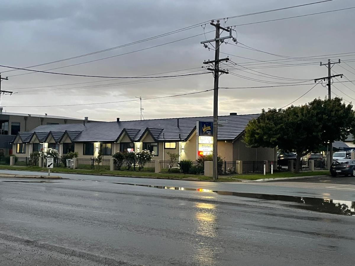 Shepparton Motor Inn Tudor House Motel Ngoại thất bức ảnh