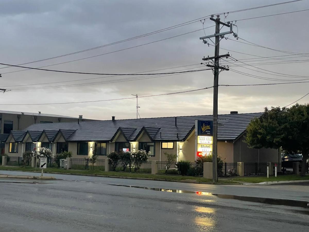 Shepparton Motor Inn Tudor House Motel Ngoại thất bức ảnh