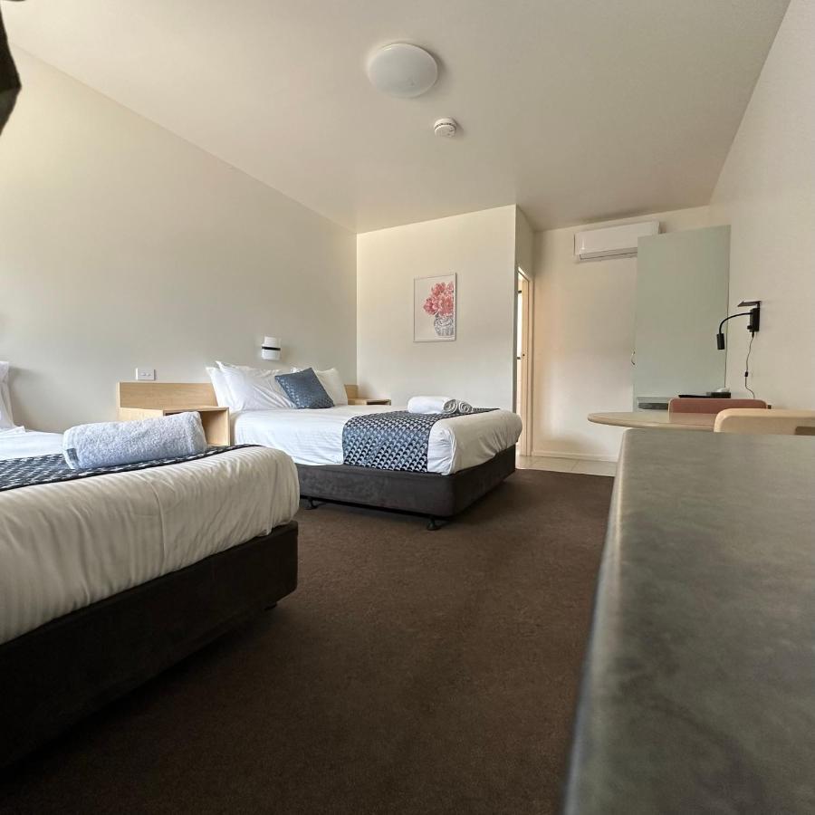 Shepparton Motor Inn Tudor House Motel Ngoại thất bức ảnh