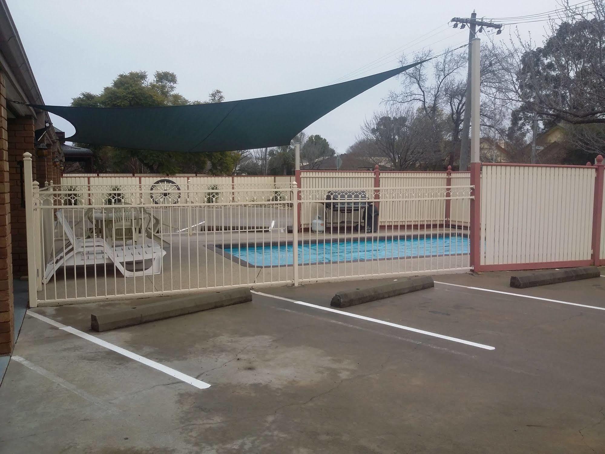 Shepparton Motor Inn Tudor House Motel Ngoại thất bức ảnh