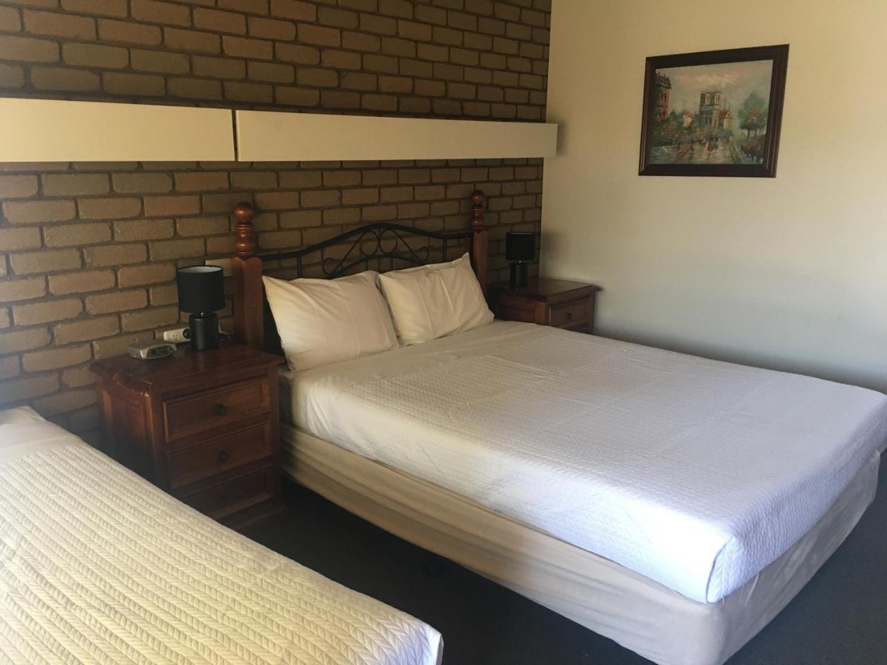 Shepparton Motor Inn Tudor House Motel Ngoại thất bức ảnh